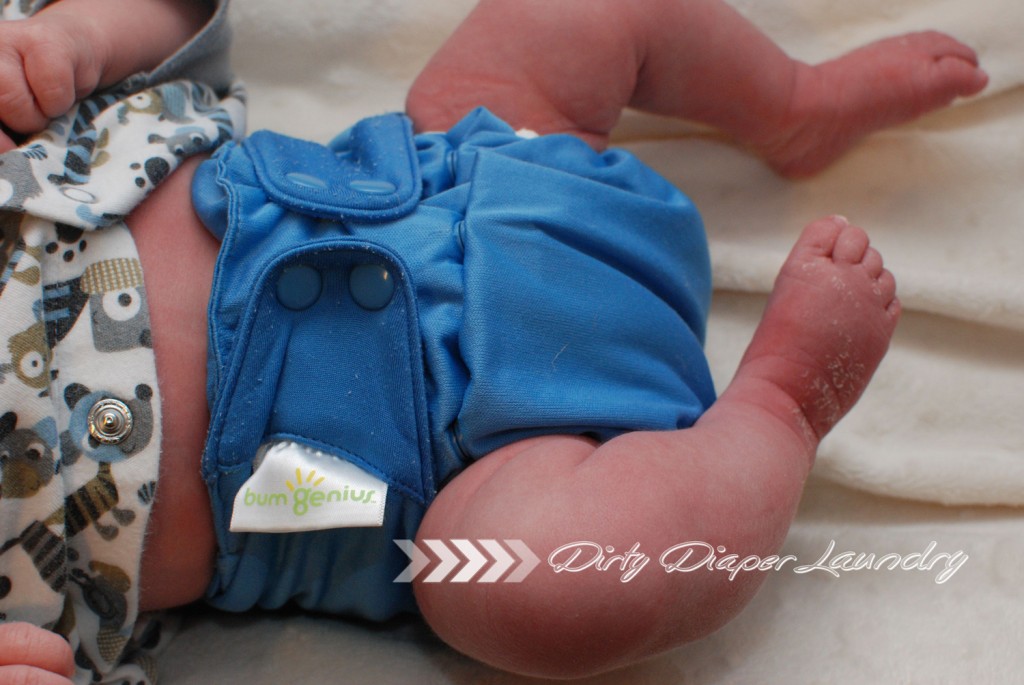 How do “OneSize” cloth diapers fit from birth to potty? Fit Guide and